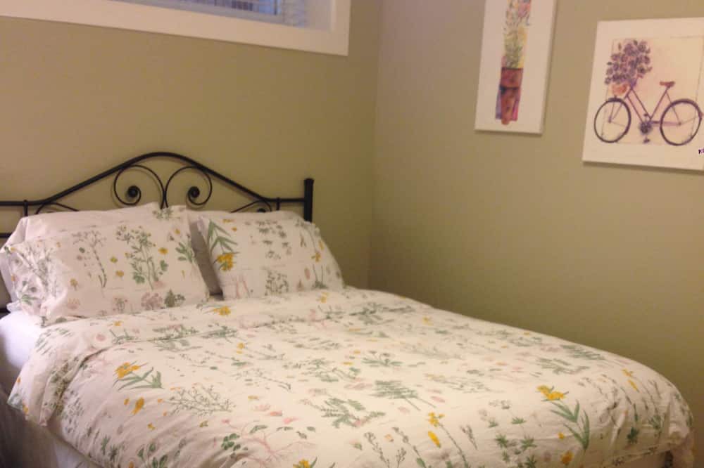 Photo of Bedroom in Riley Park-Little Mountain