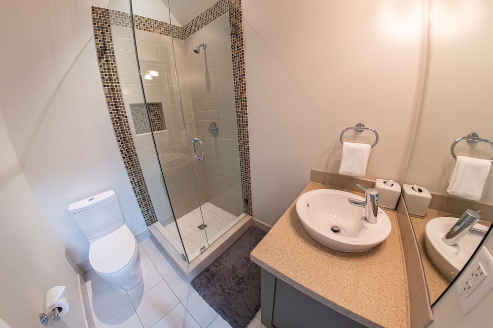 Photo of Bathroom in Upper Village