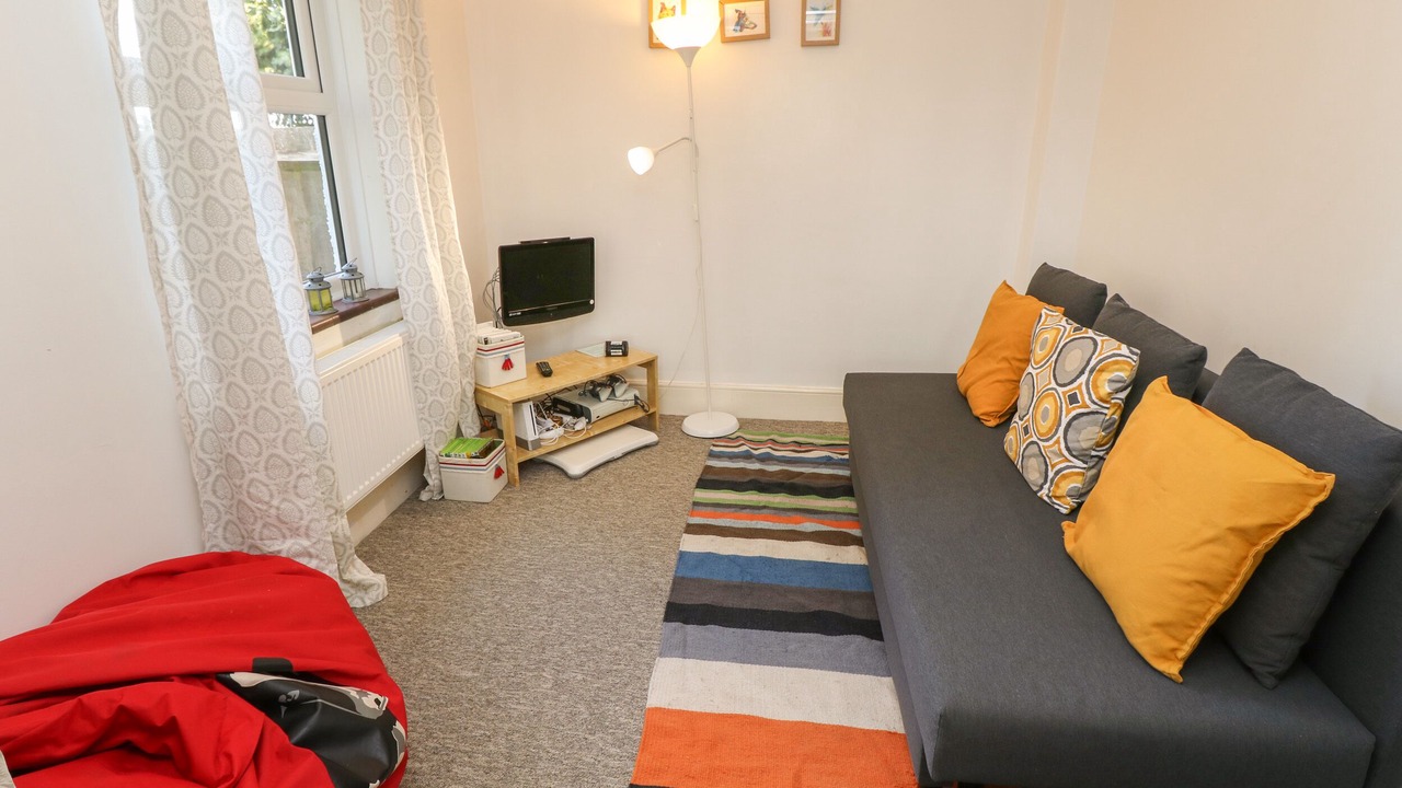 Photo of Livingroom in Totland Bay