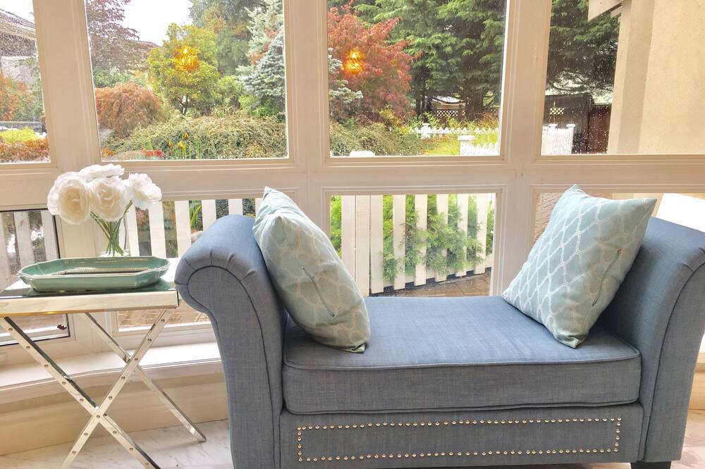 Photo of Livingroom in Richmond