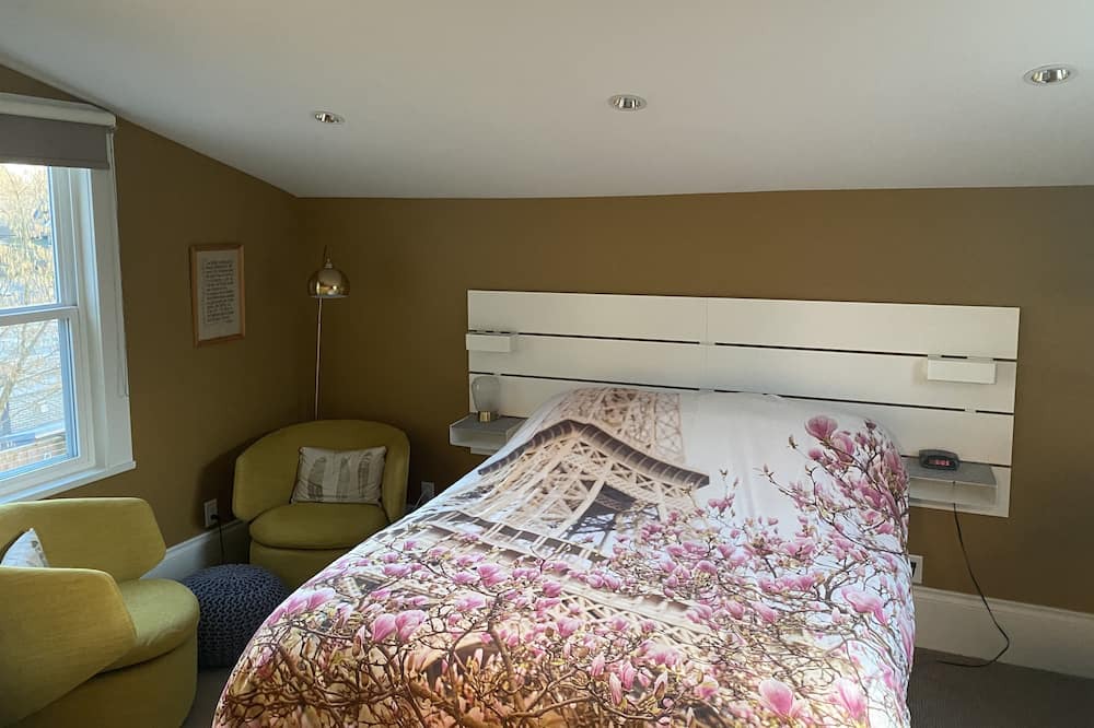 Photo of Bedroom in Riley Park-Little Mountain