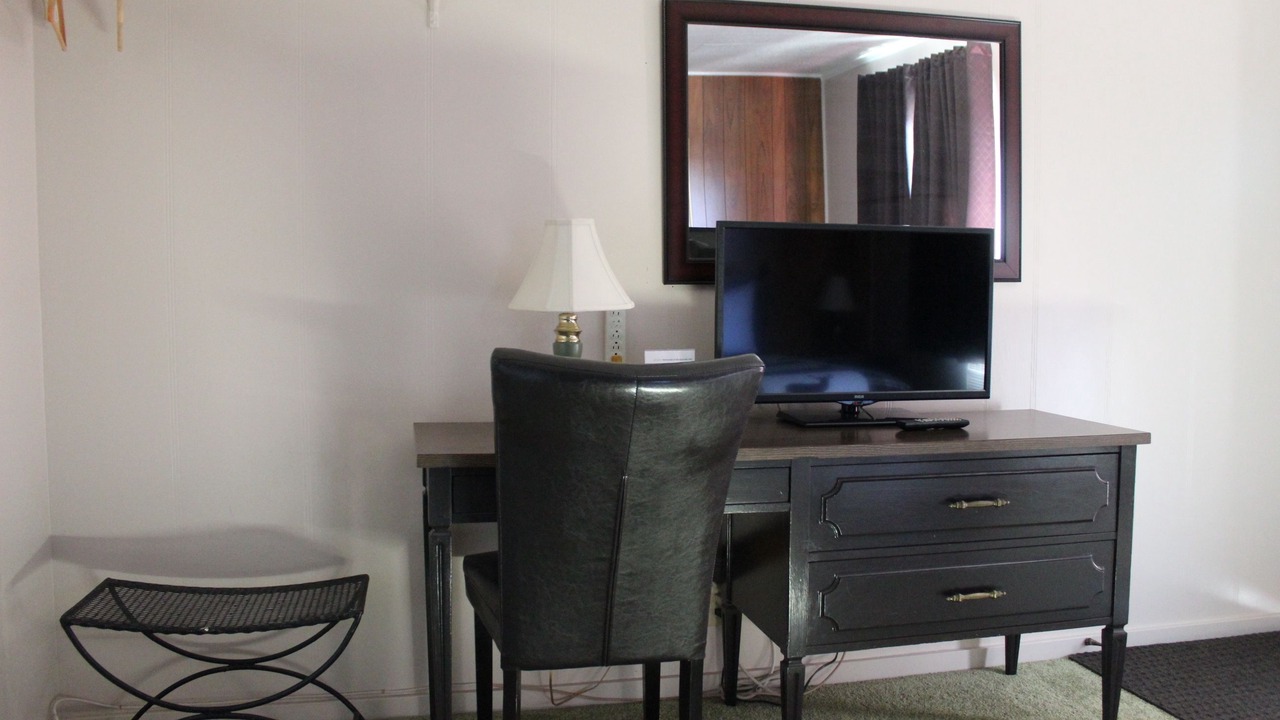 Photo of Bedroom in Clinton