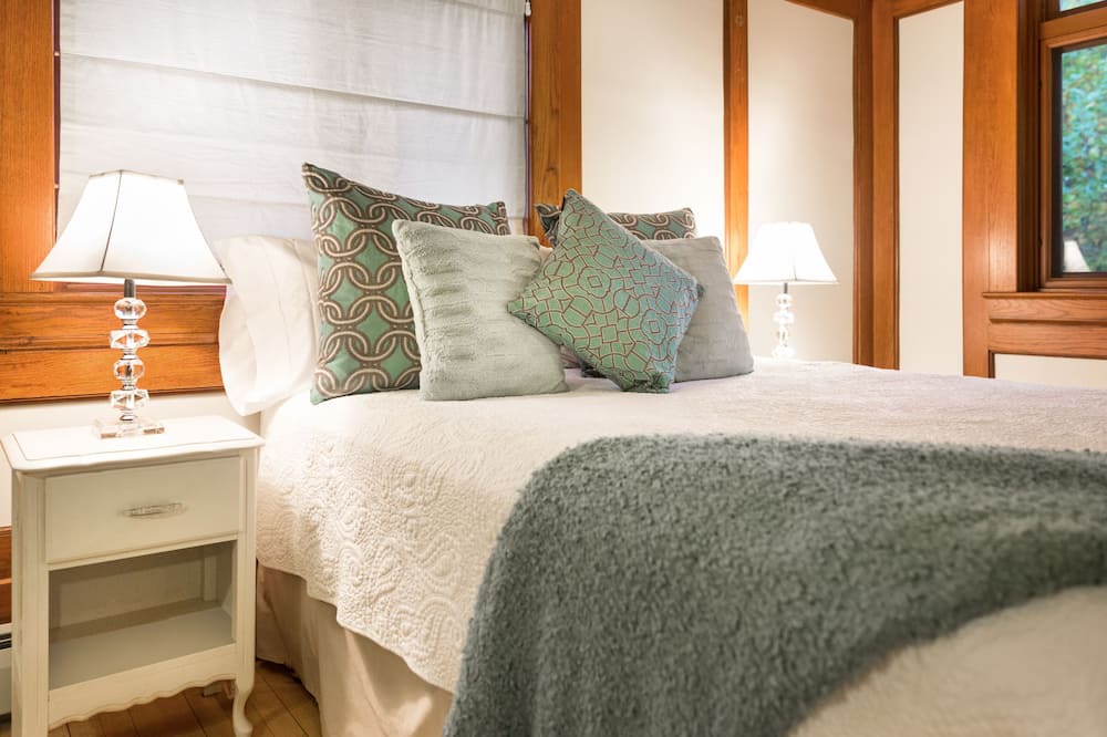 Photo of Bedroom in South Central