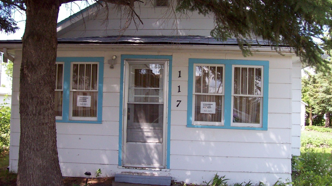 Photo of Buildings in Canora