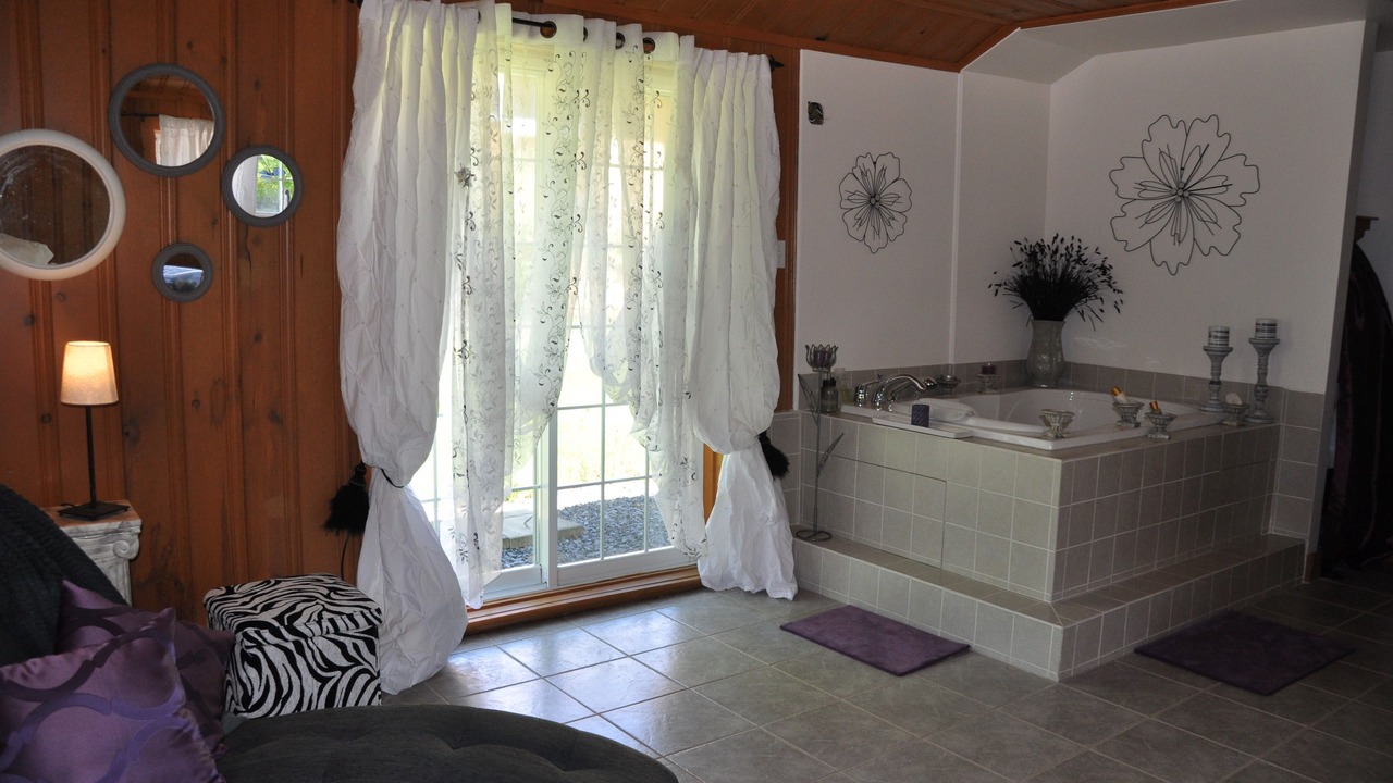 Photo of Bedroom in Pointe-au-Pic
