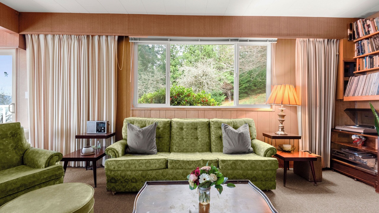 Photo of Livingroom in Bamberton