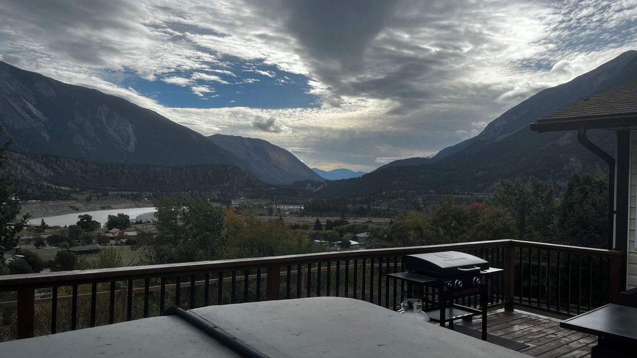 Photo of Patio Balcony in Lillooet