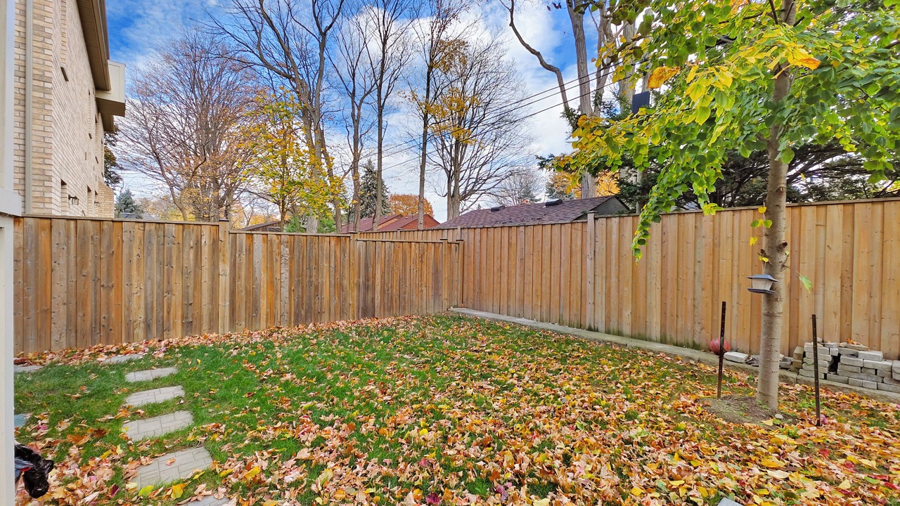 Photo of Outdoor in Lakeview