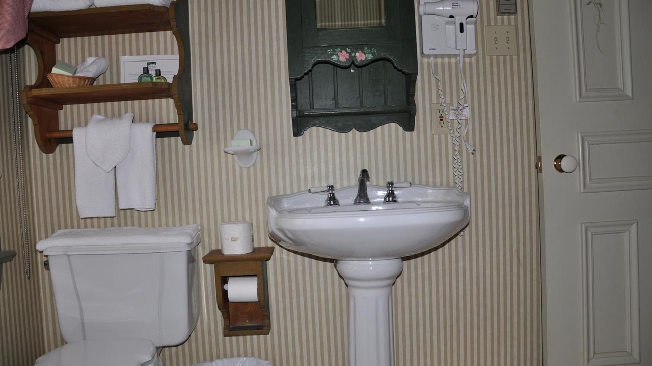 Photo of Bathroom in Knowlton