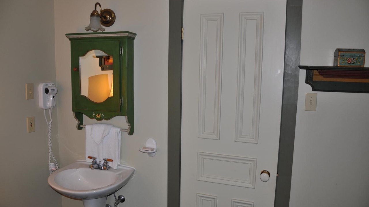 Photo of Bathroom in Knowlton