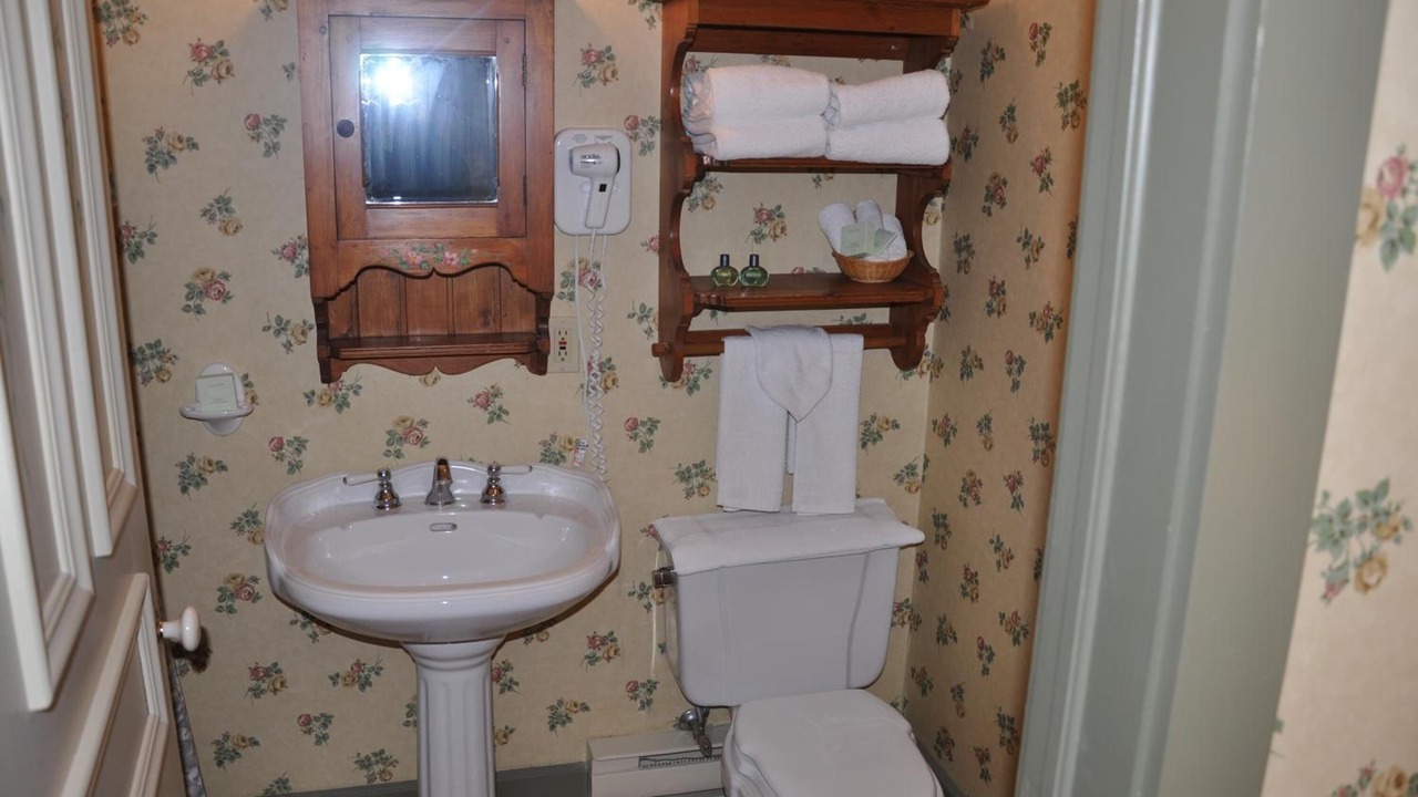 Photo of Bathroom in Knowlton