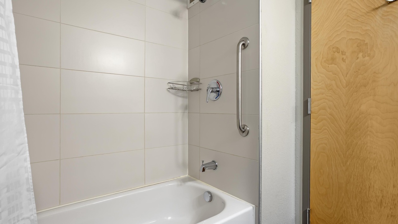 Photo of Bathroom in North Industrial