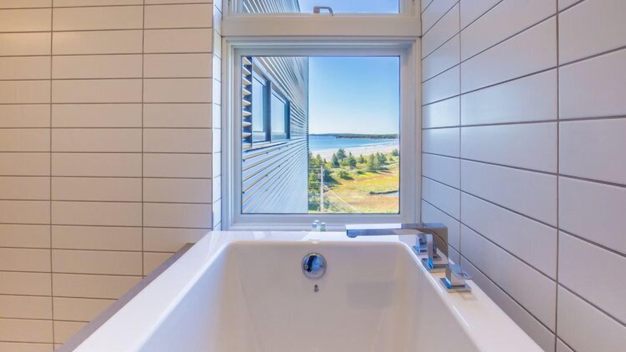 Photo of Bathroom in Summerville Centre
