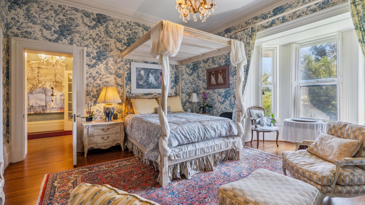 Photo of Bedroom in Paris