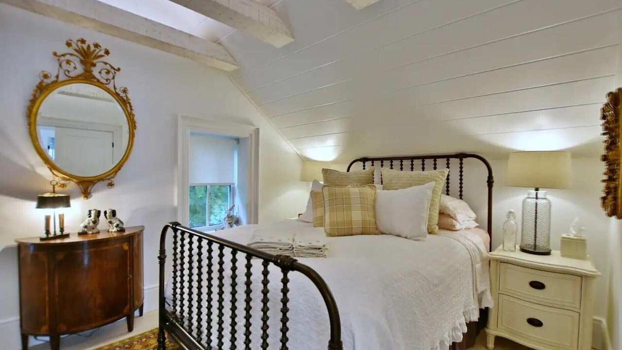 Photo of Bedroom in Creemore