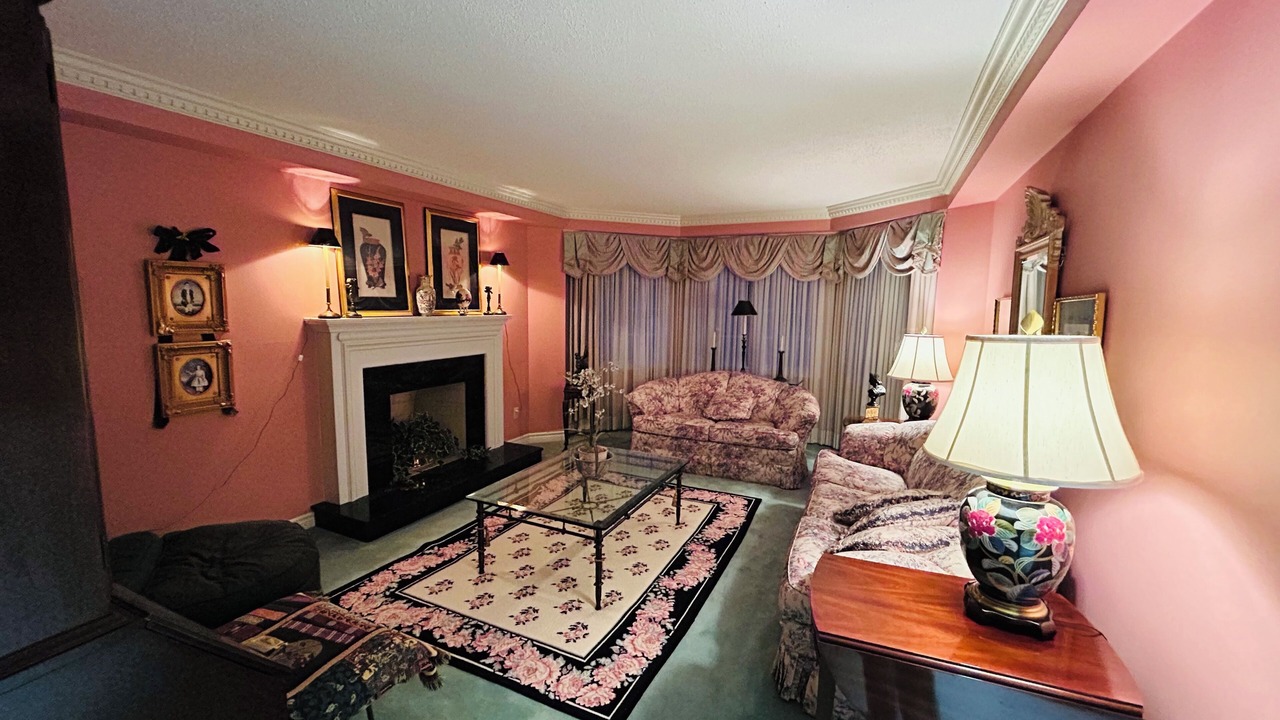 Photo of Livingroom in Whitby