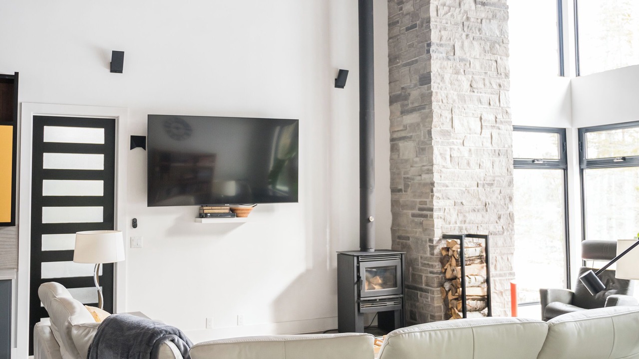 Photo of Livingroom in Lakefield
