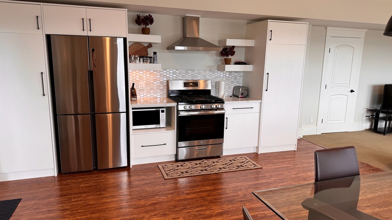 Photo of Kitchen in West Kelowna Estates