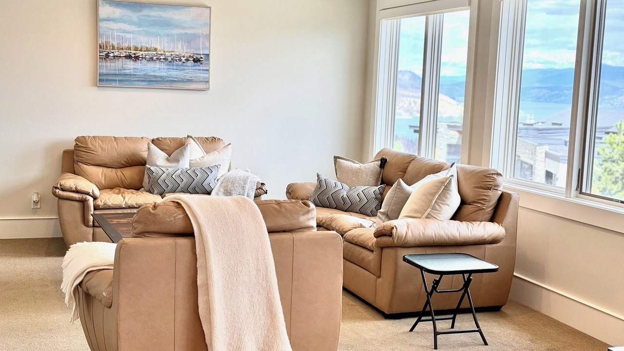 Photo of Livingroom in West Kelowna Estates