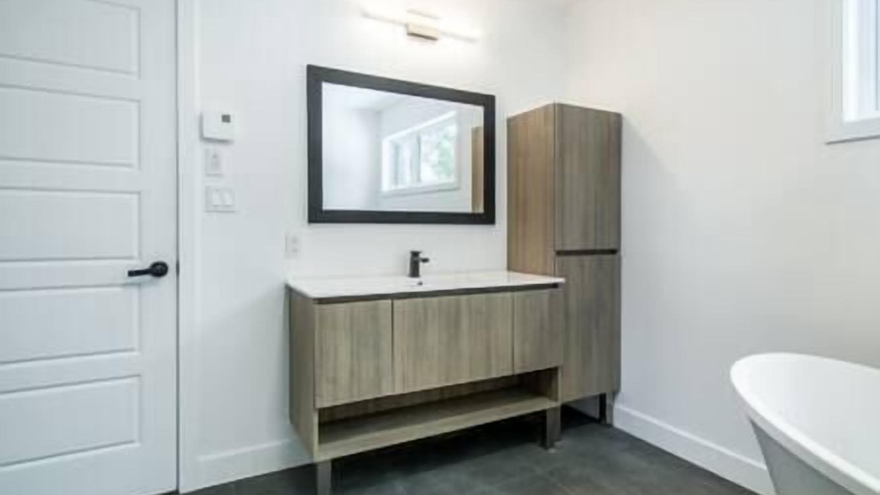 Photo of Bathroom in Beaulac-Garthby