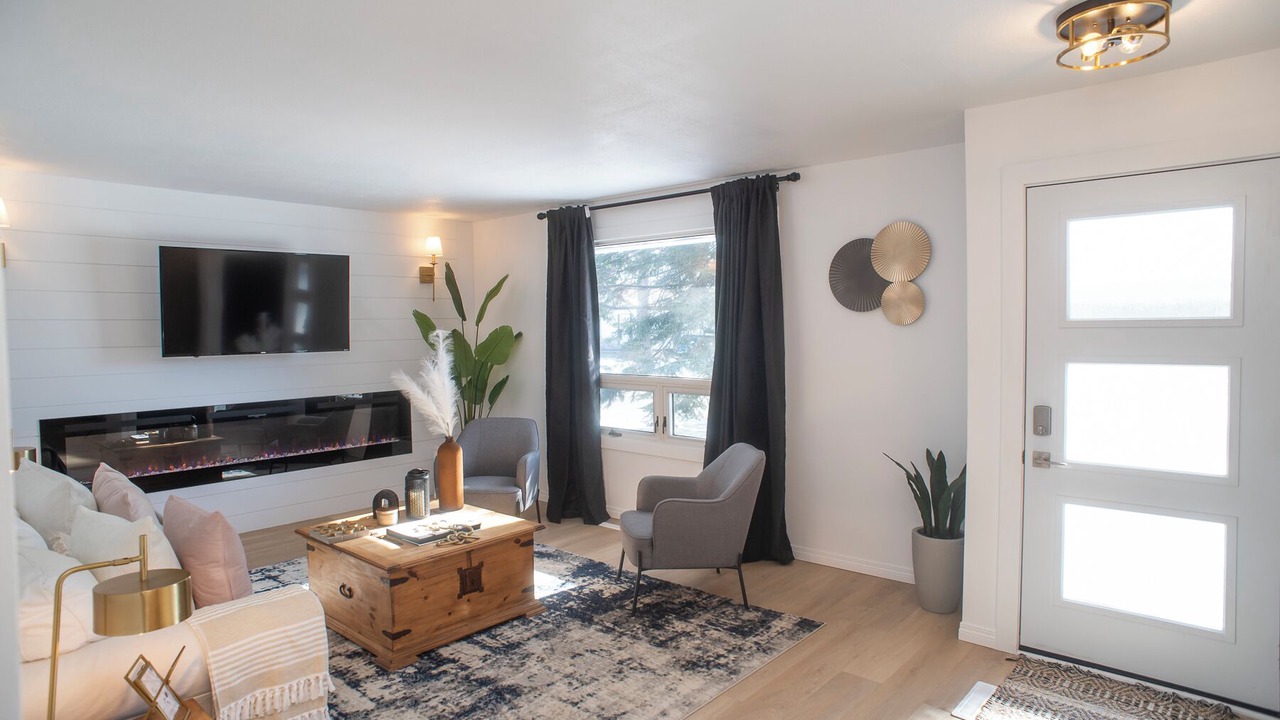 Photo of Livingroom in Thunder Bay