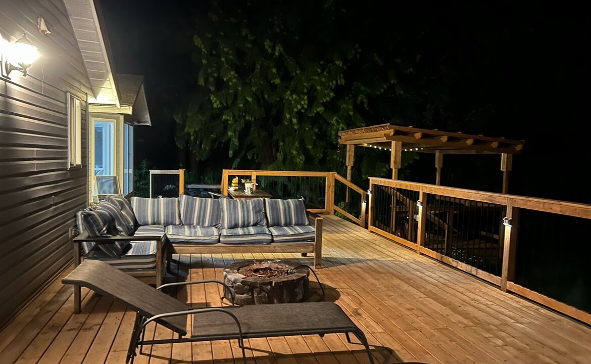 Photo of Patio Balcony in Fanny Bay
