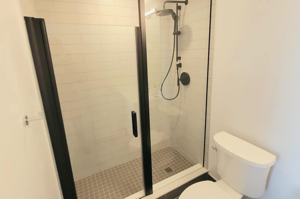 Photo of Bathroom in Parkdale