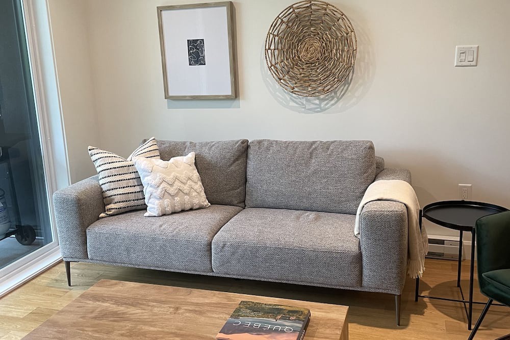 Photo of Livingroom in Owl's Head Ski Resort