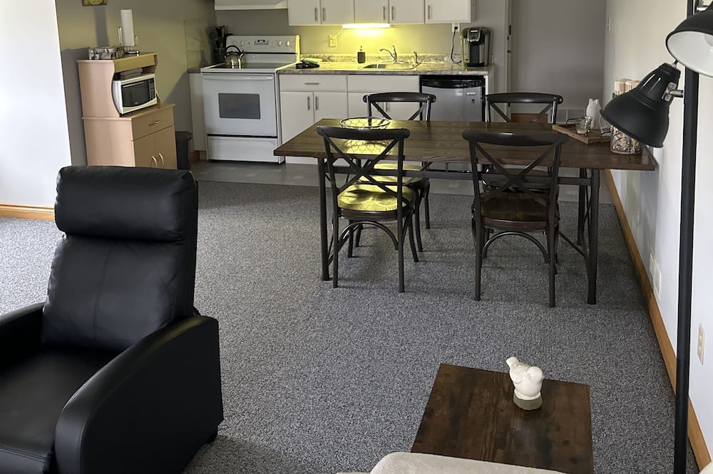 Photo of Livingroom in Bayham