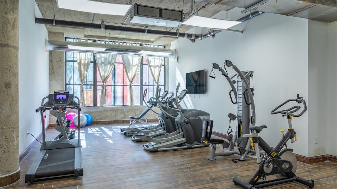 Photo of Others in West Poplar