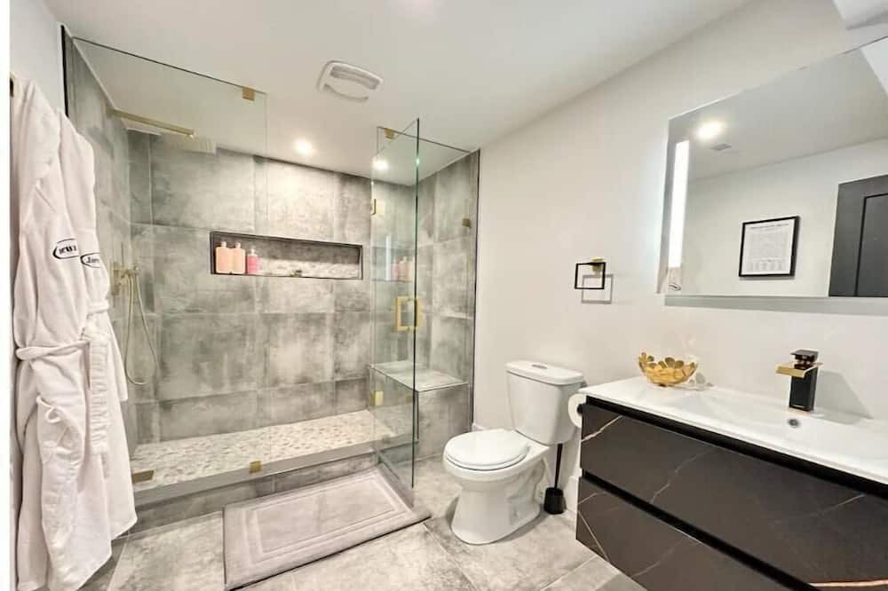 Photo of Bathroom in Grimsby