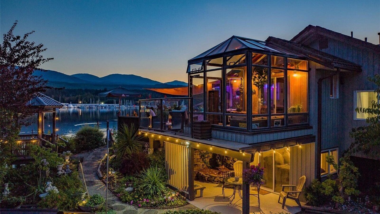 Photo of Outdoor in North Oyster