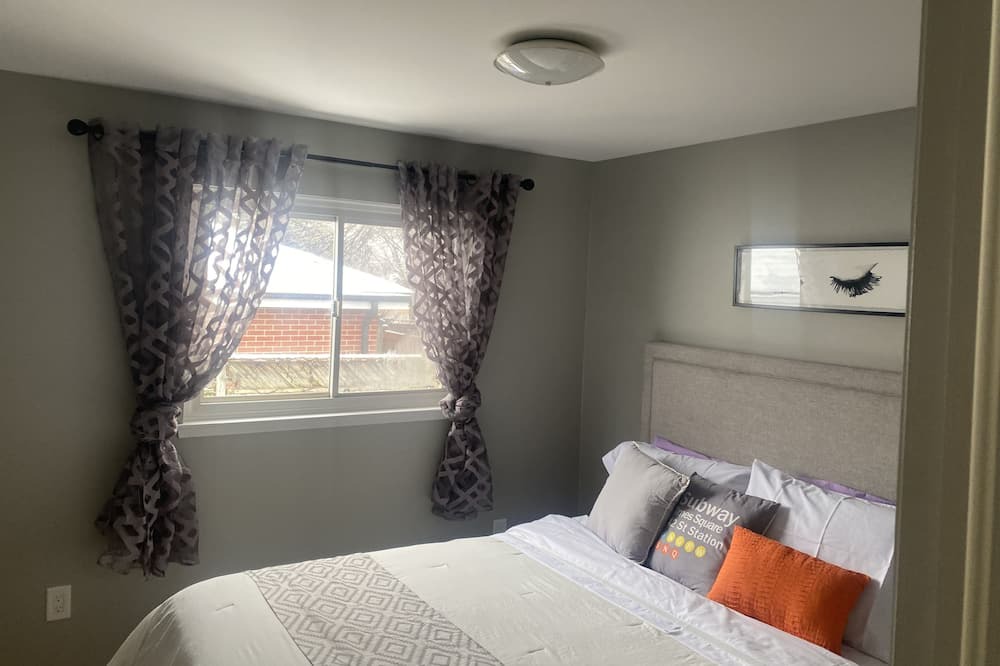 Photo of Bedroom in Applewood