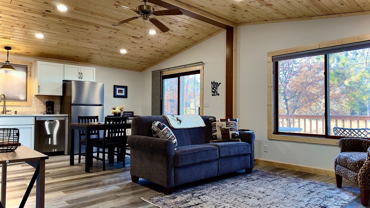 Photo of Livingroom in Crosslake
