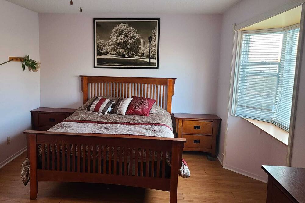 Photo of Bedroom in Ottawa Division