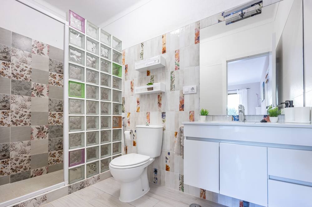 Photo of Bathroom in Vale de Centianes