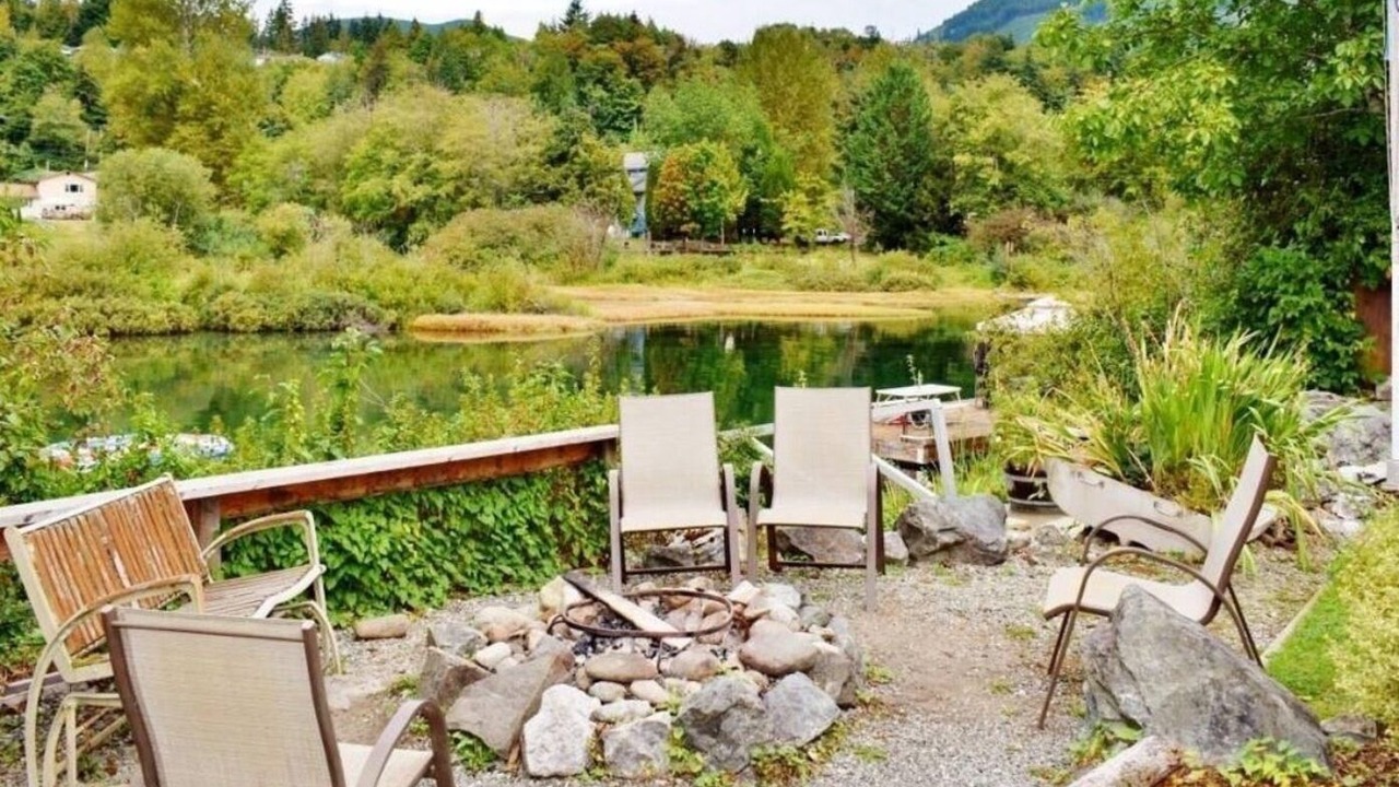 Photo of Outdoor in Lake Cowichan