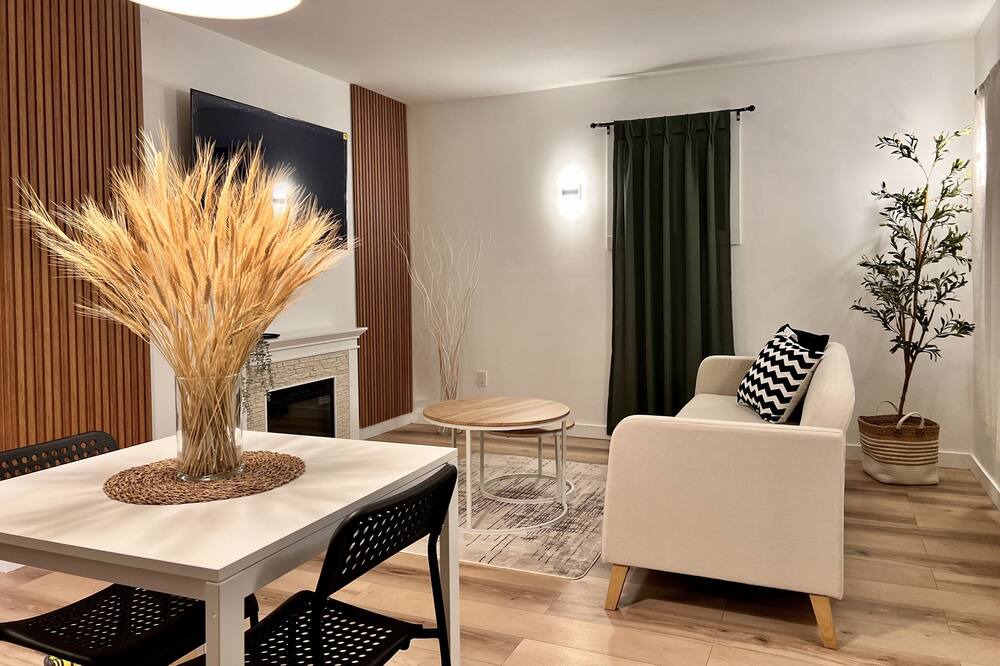 Photo of Livingroom in Riverview