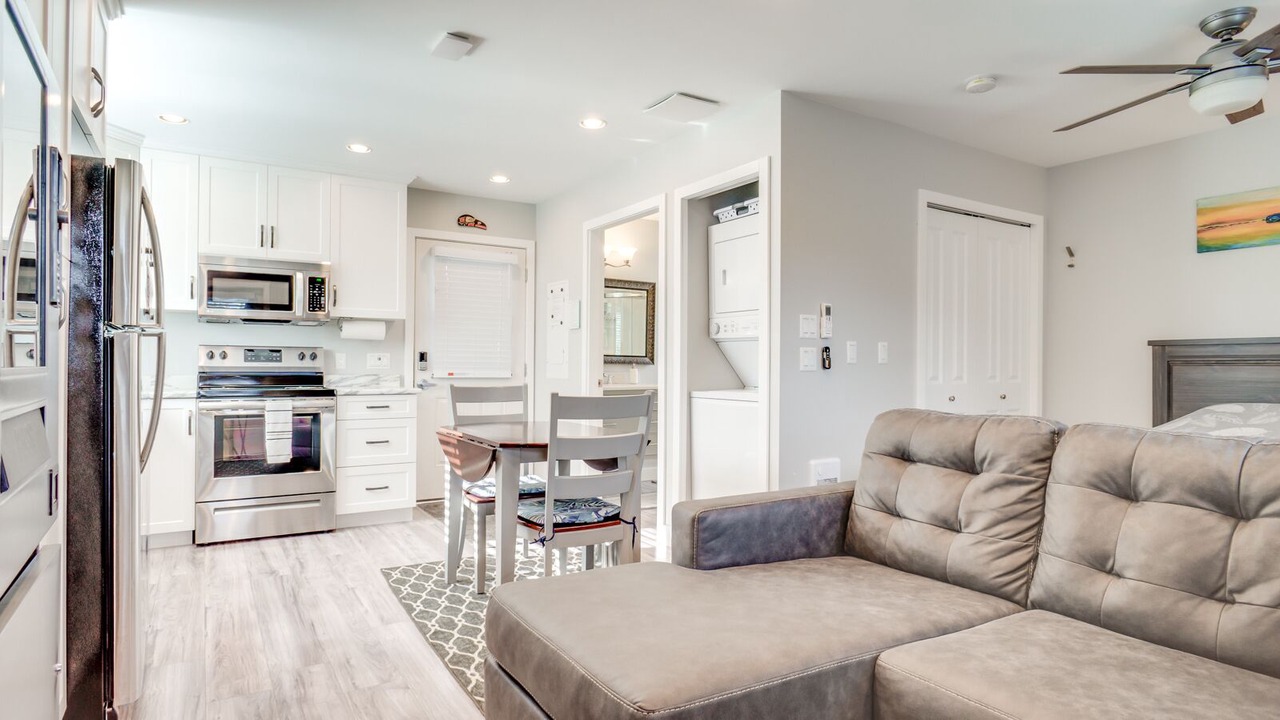 Photo of Livingroom in Port Alberni