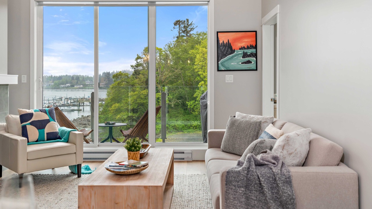 Photo of Livingroom in Sooke