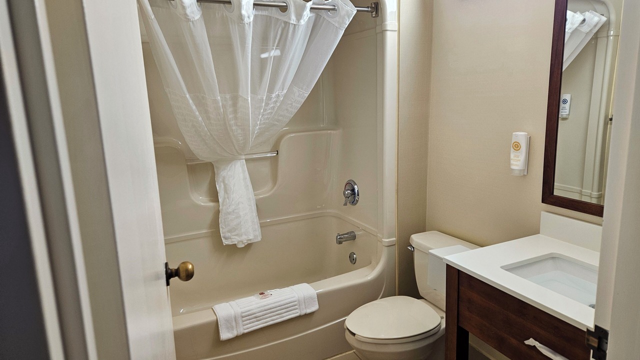 Photo of Bathroom in Sardis