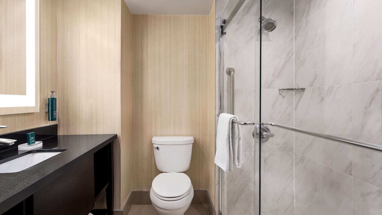 Photo of Bathroom in Pointe Claire