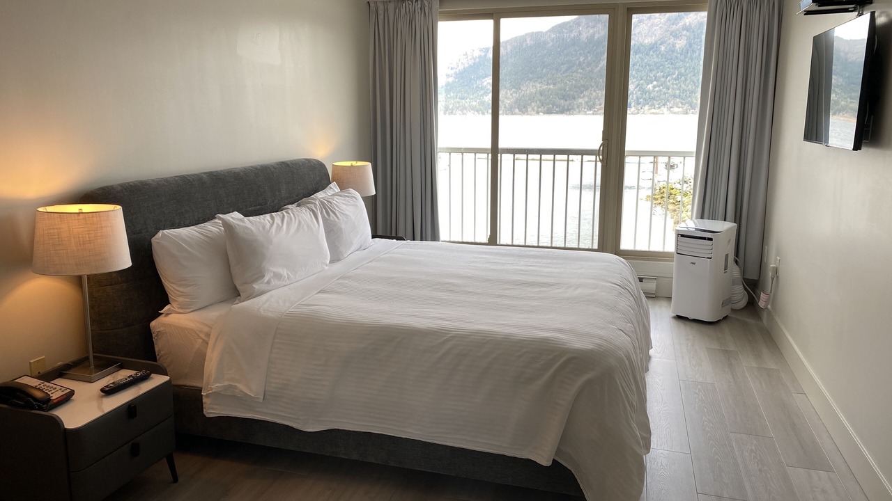 Photo of Bedroom in Cowichan Bay