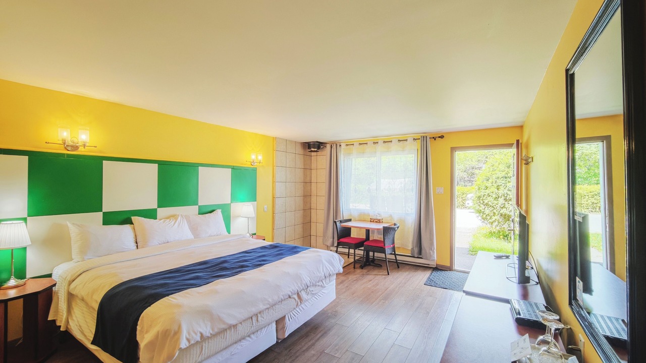 Photo of Bedroom in Saint-Sauveur