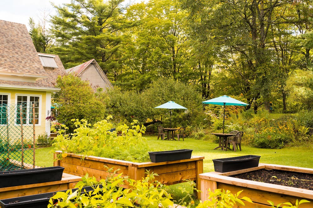Photo of Outdoor in Bolton-Est