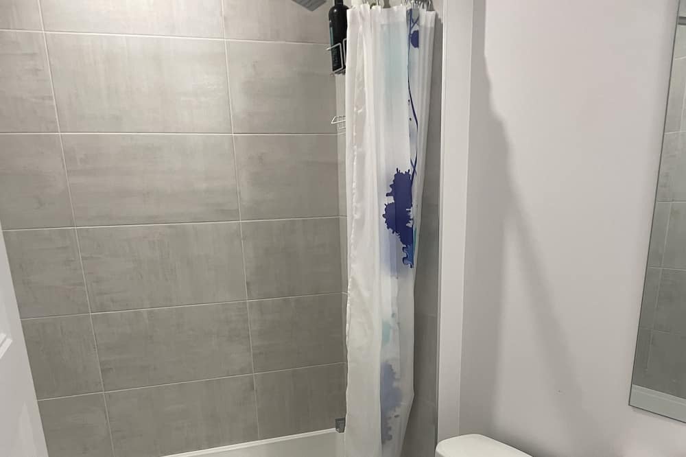 Photo of Bathroom in District Wright - Parc - de - la - Montagne