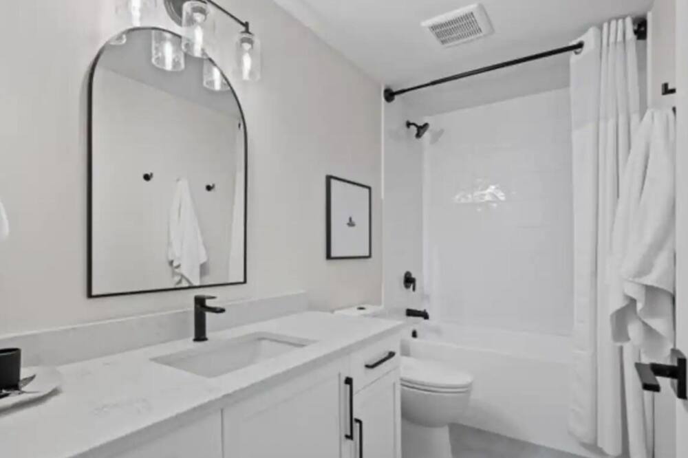 Photo of Bathroom in North End