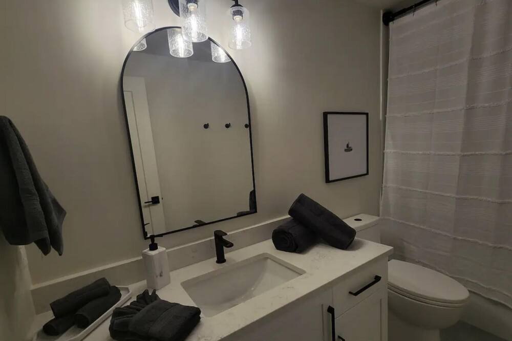 Photo of Bathroom in North End
