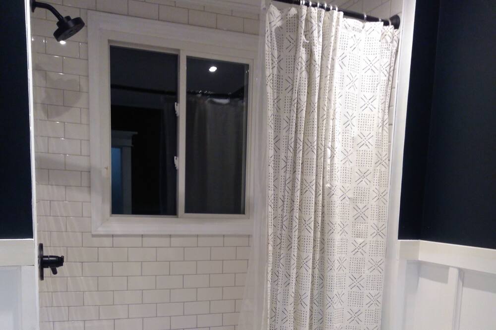 Photo of Bathroom in Beamsville