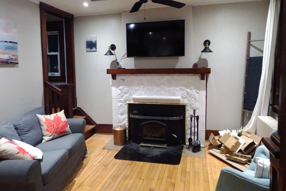 Photo of Livingroom in Beamsville